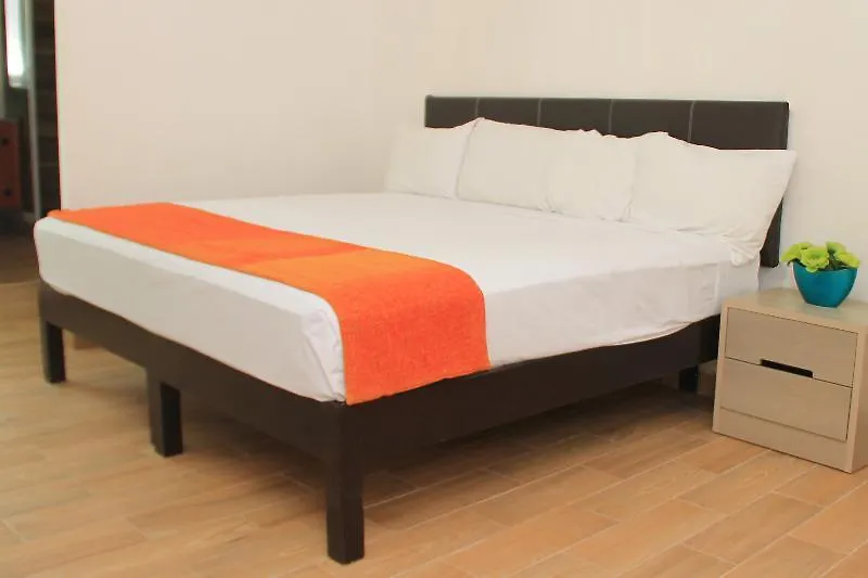 Xell Suites & Hotel Playa del Carmen 3*,